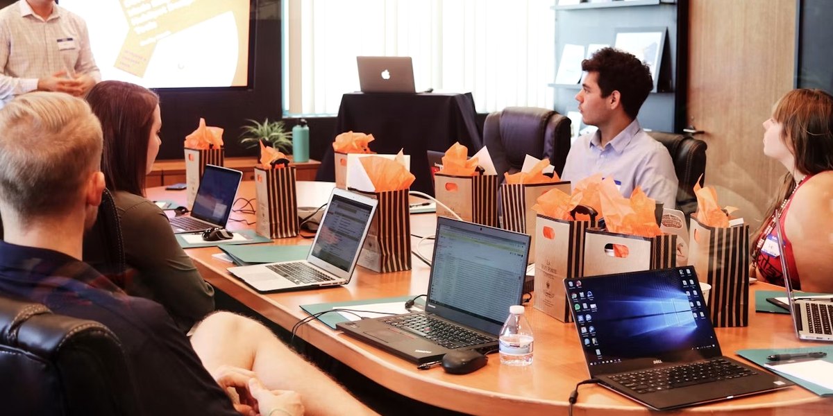 Web Hizmeti Fiyatları: İşletmeler İçin Profesyonel Seçim Rehberi
