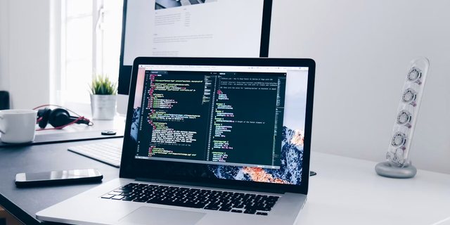 ვებ დეველოპმენტი — ტყიბული
