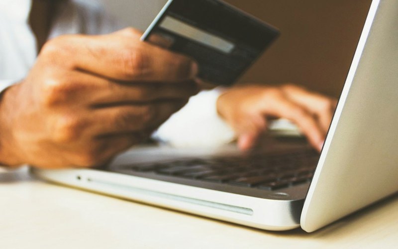 Retail E-Commerce Platform